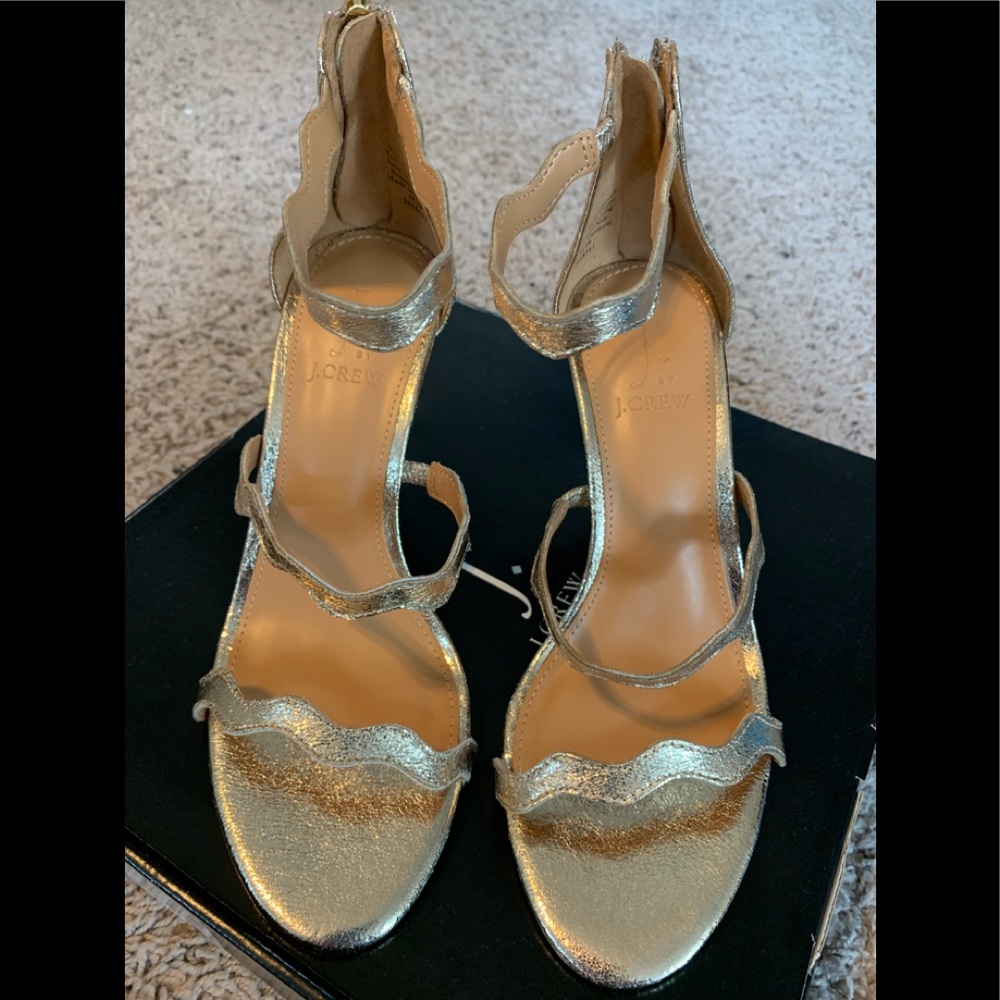 J Crew Metallic Crackle Scallop Heels 6.5